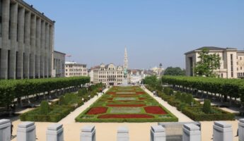 mont des arts ciel bleu