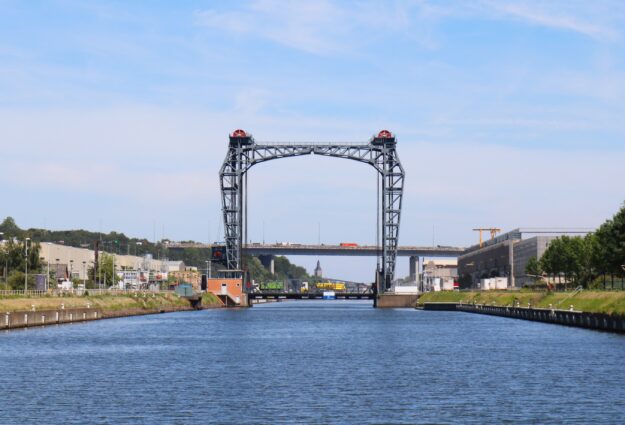 Pont de Bruxelles vu du Waterbus